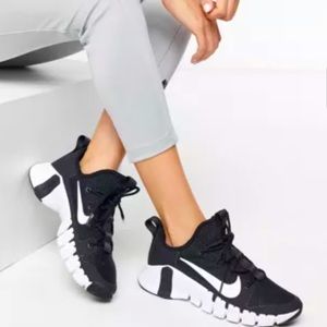 NWOT Nike Free Metcon 3